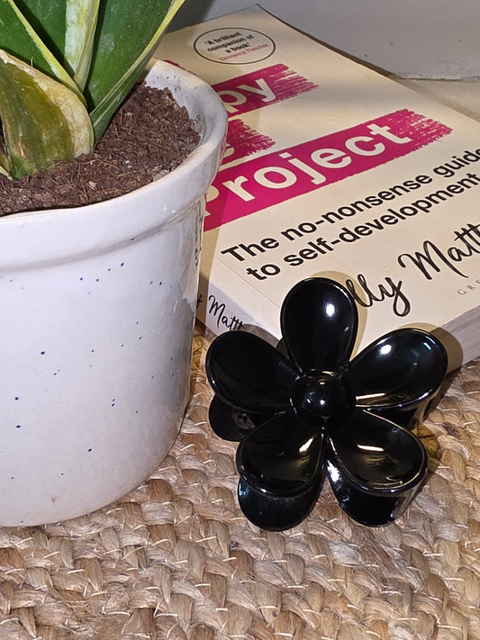Flower claw clips