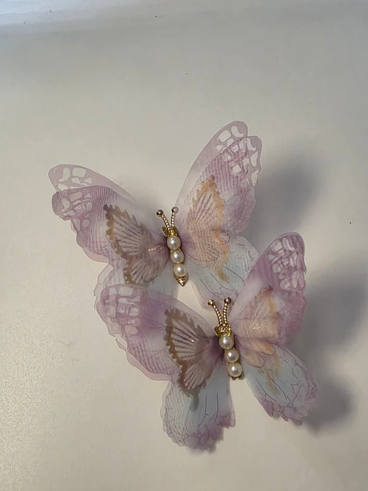 Dancing wings clip