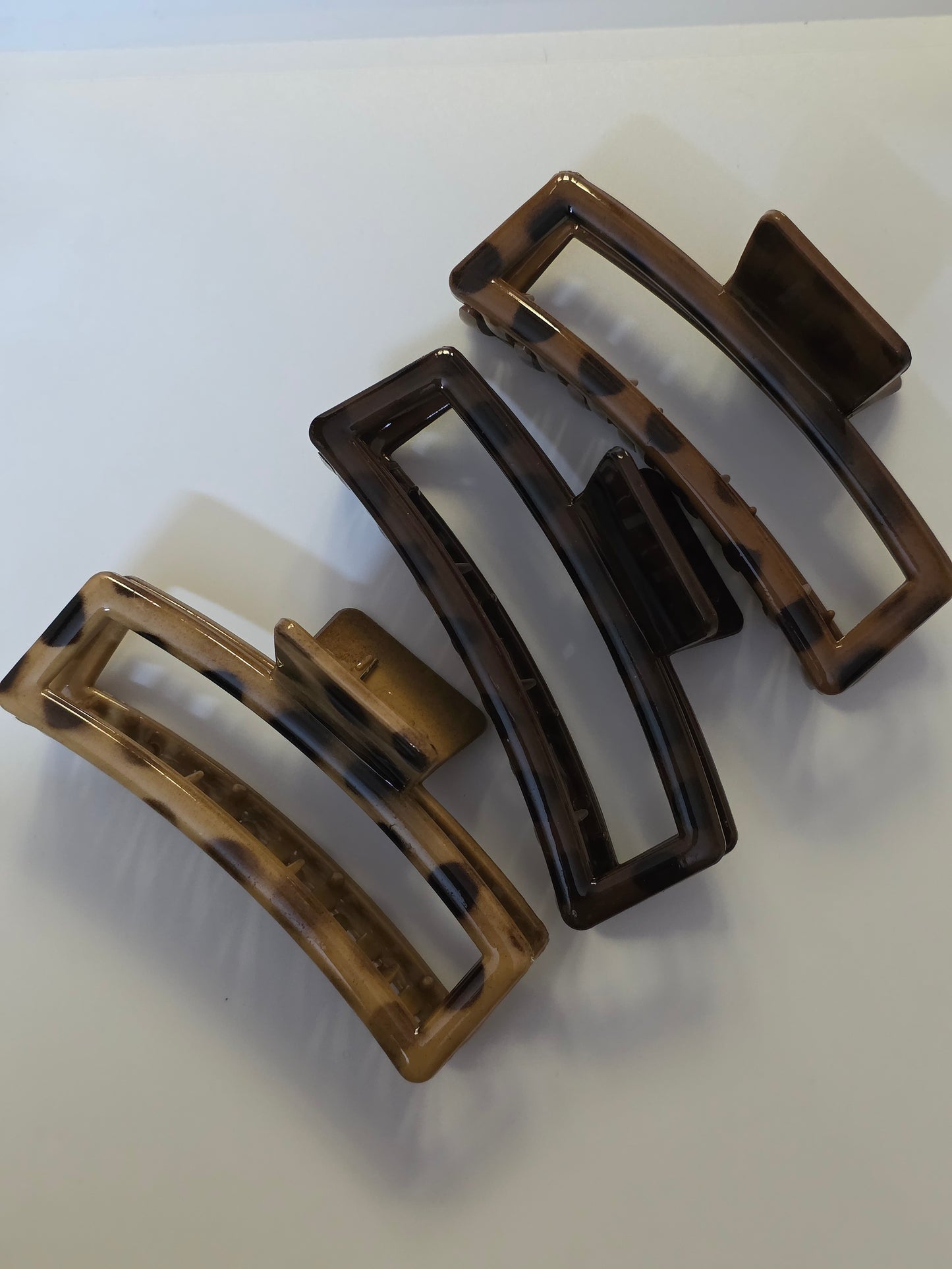 Minimalist rectangle hair claws