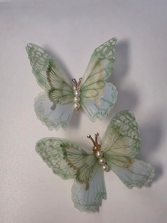 Dancing wings clip